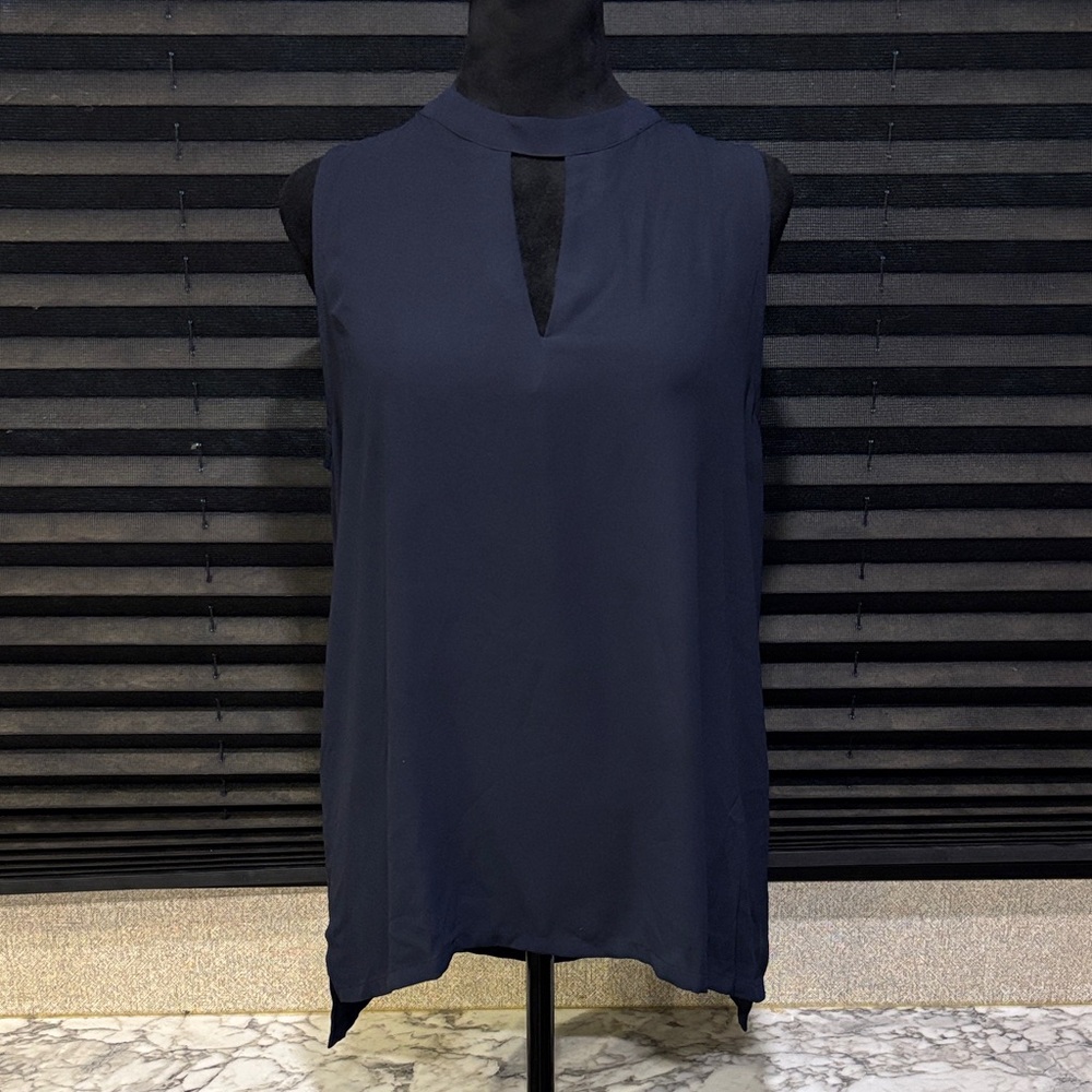 LOFT Women’s Navy Blue High Neck‎ Keyhole Sleeveless Flowing Blouse SZ Medium